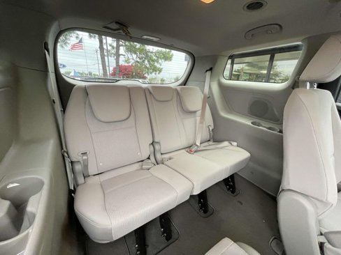 Used 2021 Kia Sedona LX image 21