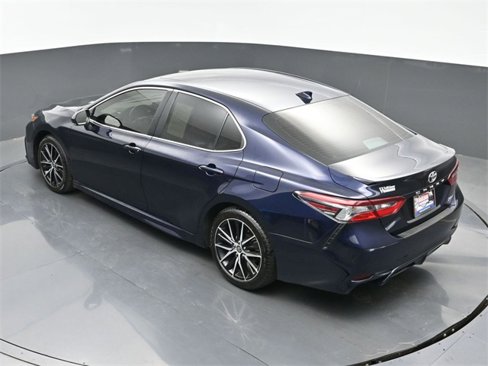Used 2022 Toyota Camry SE image 31