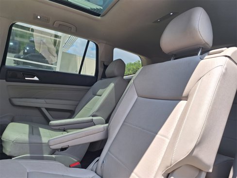 Used 2021 Volkswagen Atlas SE image 20