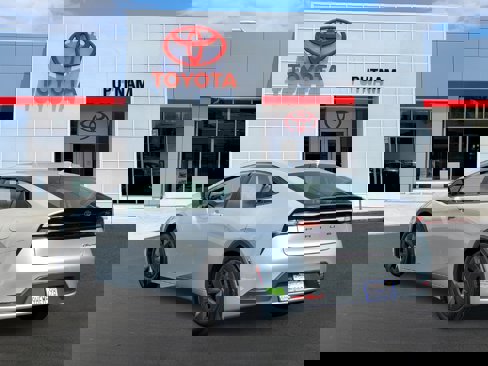Used 2023 Toyota Prius Prime SE image 6