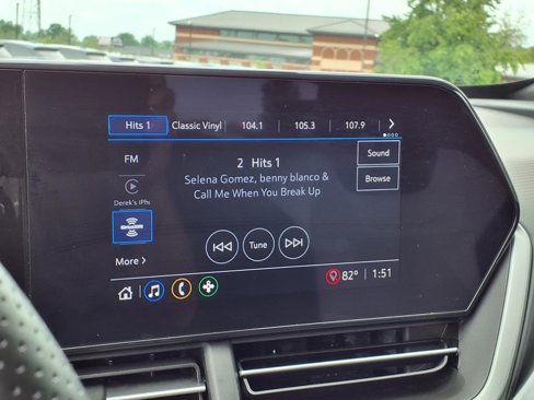 Used 2025 Chevrolet Trax RS image 7