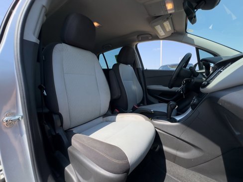Used 2017 Chevrolet Trax LS image 19