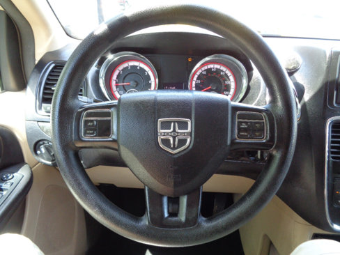 Used 2013 Dodge Grand Caravan SXT image 20
