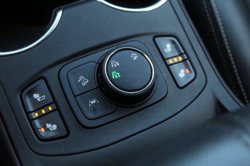 Used 2024 GMC Terrain SLT image 29
