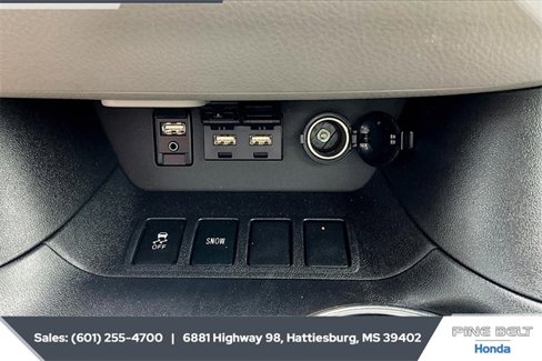 Used 2019 Toyota Highlander Limited image 23