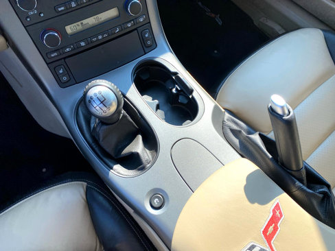 Used 2007 Chevrolet Corvette Coupe w/ Preferred Equipment Group image 24