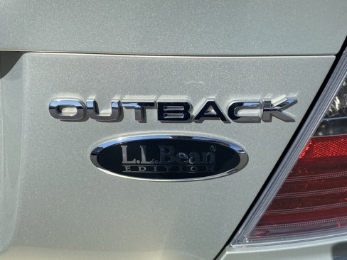 Used 2006 Subaru Outback 3.0R L.L. Bean image 26