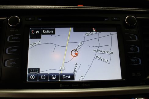 Used 2017 Toyota Highlander SE image 57