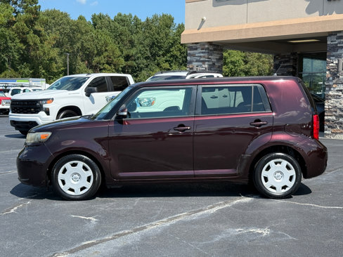 Used 2009 Scion xB image 2