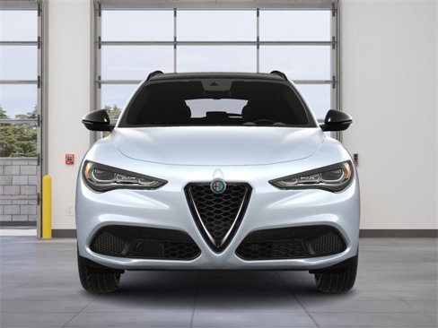 New 2025 Alfa Romeo Stelvio Sprint image 9