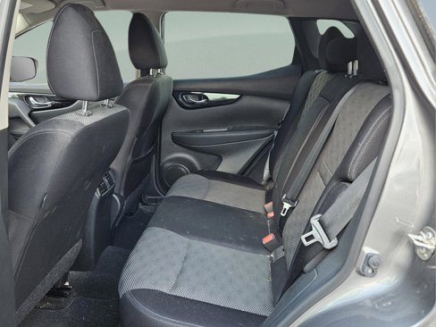 Used 2020 Nissan Rogue Sport SV image 13