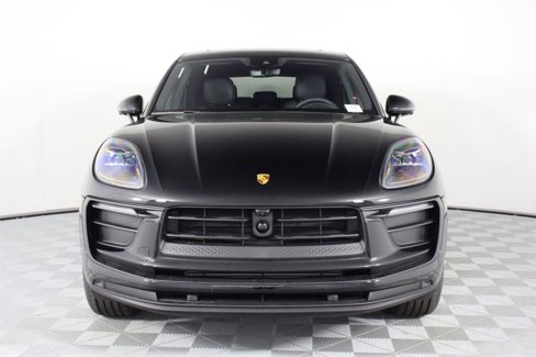 New 2025 Porsche Macan image 10
