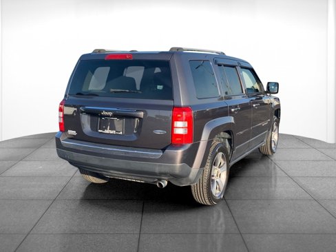 Used 2016 Jeep Patriot High Altitude image 7