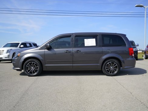 Used 2017 Dodge Grand Caravan SE image 10