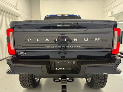 Used 2023 Ford F250 Platinum image 19
