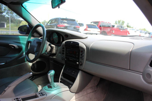 Used 2000 Porsche 911 Carrera 4 image 23