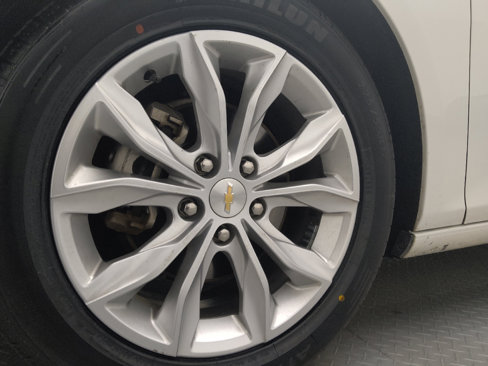 Used 2023 Chevrolet Malibu LT image 31