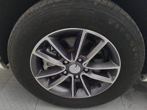 Used 2017 Dodge Grand Caravan SXT image 31