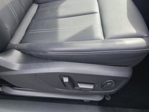 Certified 2024 Audi Q4 e-tron Premium Plus image 27