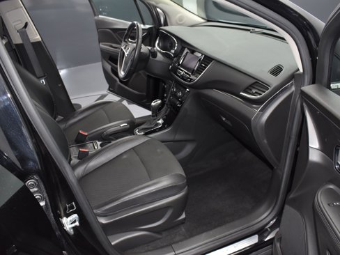 Used 2022 Buick Encore Preferred w/ Safety Package image 19
