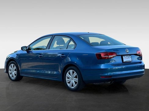 Used 2017 Volkswagen Jetta S image 5