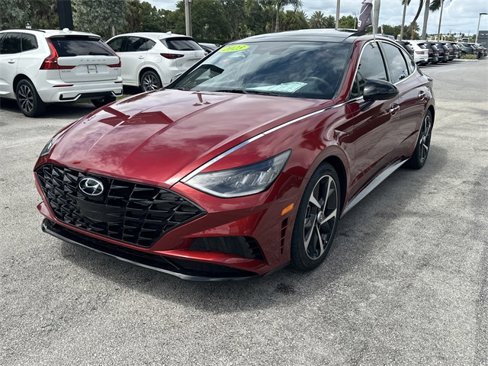 Used 2023 Hyundai Sonata SEL Plus w/ Preferred Accessory Package image 3