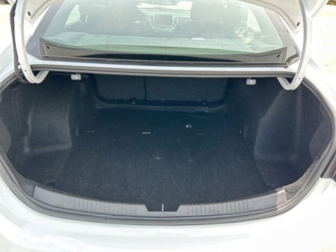 Used 2023 Chevrolet Malibu LT image 42