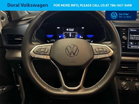 Certified 2022 Volkswagen Taos SE image 15