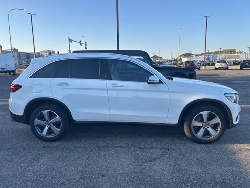 Used 2019 Mercedes-Benz GLC 300 4MATIC image 4