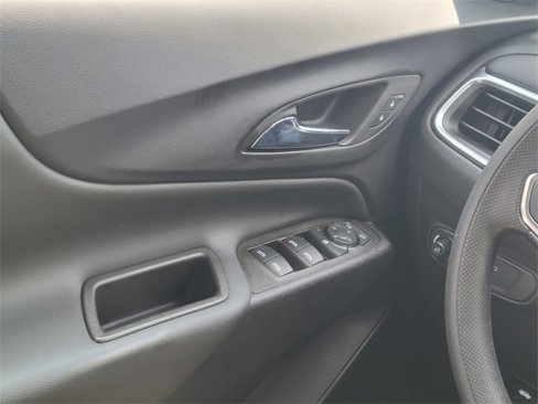 Used 2023 Chevrolet Equinox LT image 34