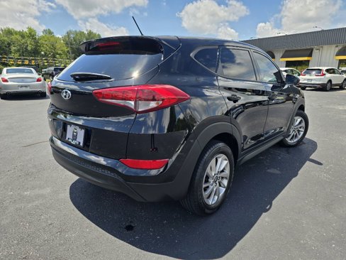 Used 2018 Hyundai Tucson SE image 6