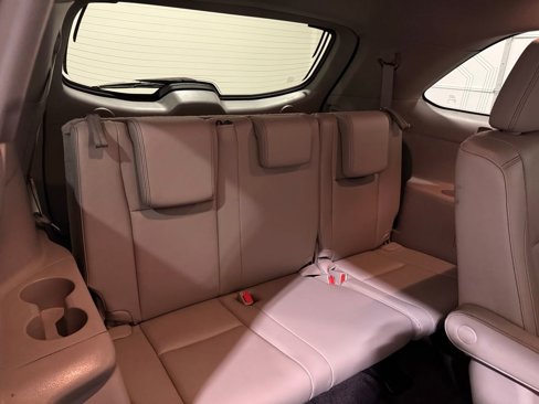 Used 2016 Toyota Highlander Limited image 35