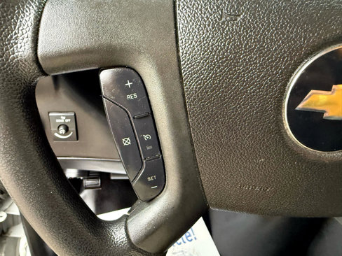 Used 2017 Chevrolet Express 2500 image 16