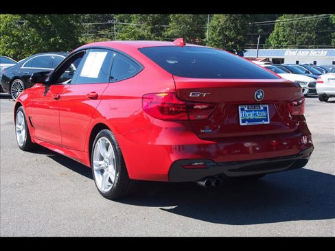 Used 2017 BMW 330i Gran Turismo xDrive image 3