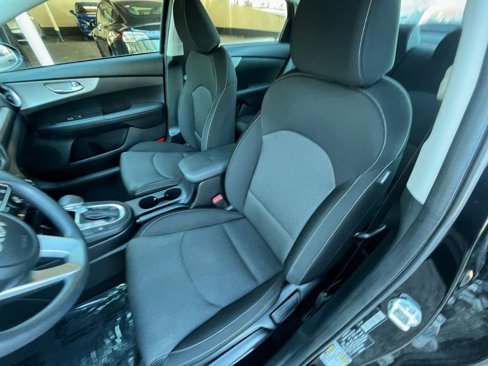 Used 2024 Kia Forte LXS image 36