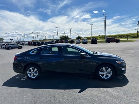 Used 2022 Chevrolet Malibu LS image 4