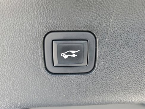 Used 2020 Buick Enclave Essence w/ LPO, Floor Liner Package image 31