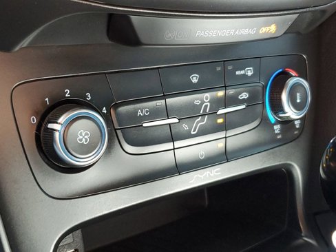 Used 2015 Ford Focus ST image 25