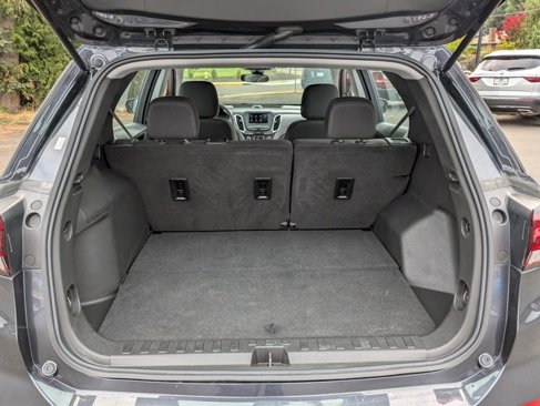 Used 2022 Chevrolet Equinox LS image 27