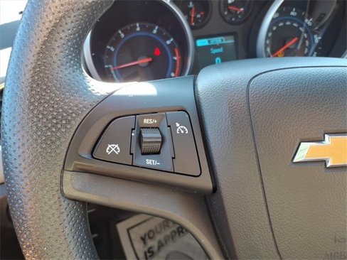 Used 2014 Chevrolet Cruze LS image 23