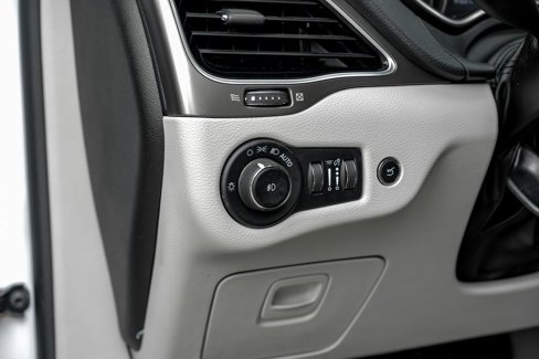 Used 2021 Jeep Cherokee Limited image 40