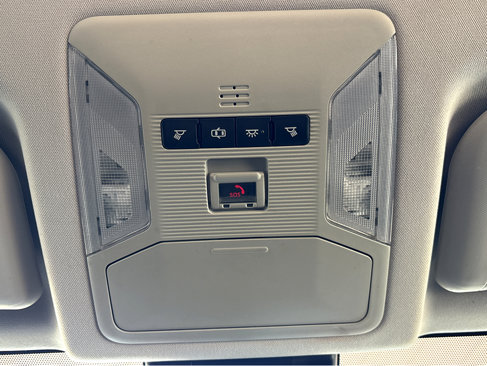 Used 2020 Toyota RAV4 LE image 28