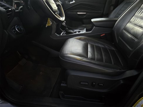 Used 2018 Ford Escape SEL image 16