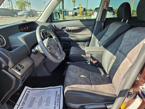 Used 2013 Scion xB image 16