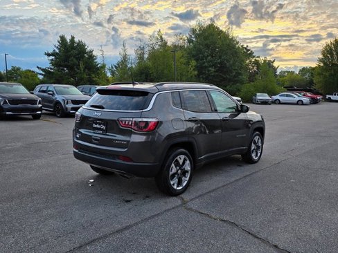 Used 2019 Jeep Compass Limited image 8