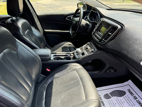 Used 2015 Chrysler 200 C image 28