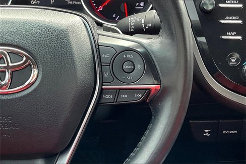 Used 2019 Toyota Camry XSE image 19