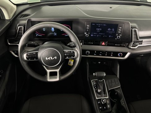 Used 2024 Kia Sportage LX image 13