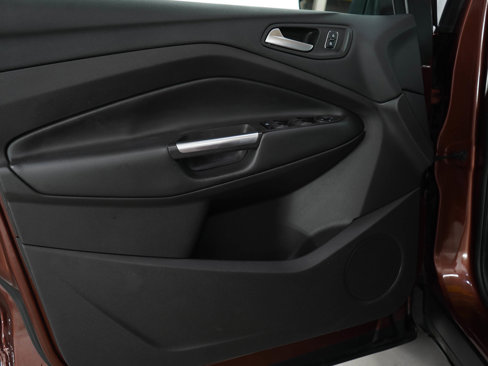 Used 2018 Ford Escape SE image 20