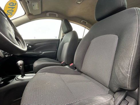 Used 2016 Nissan Versa SV image 10